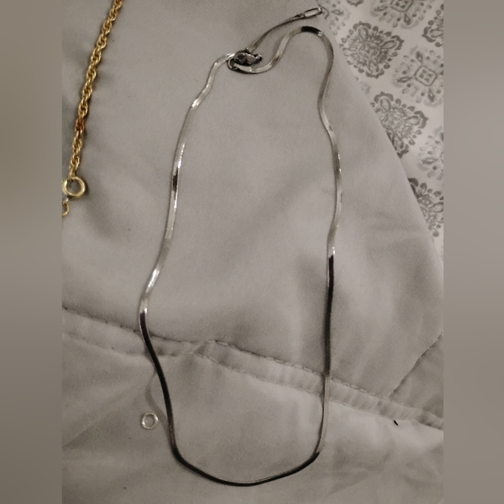 Elegant Silver Necklace